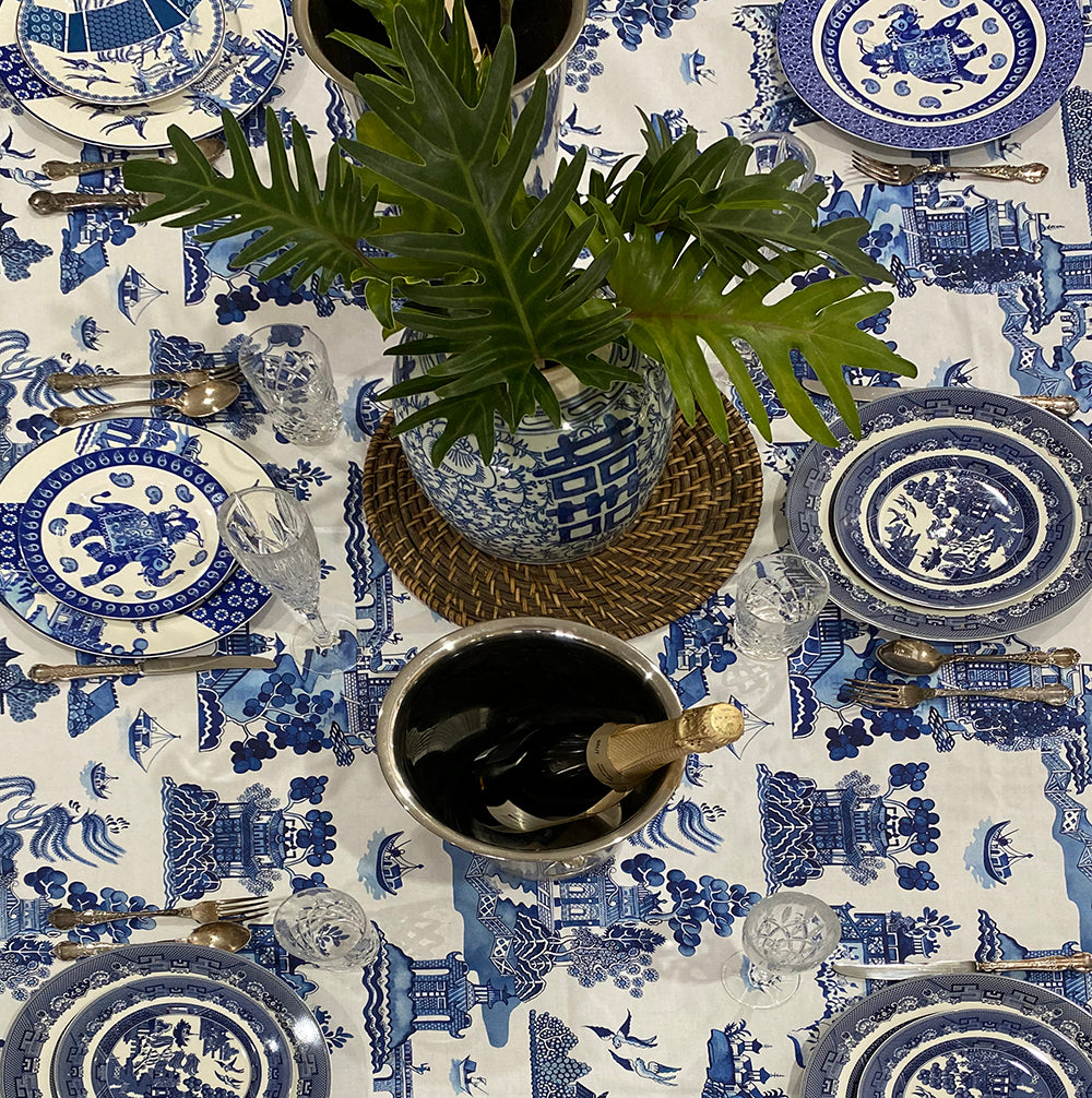 Blue and white Willow pattern tablecloth