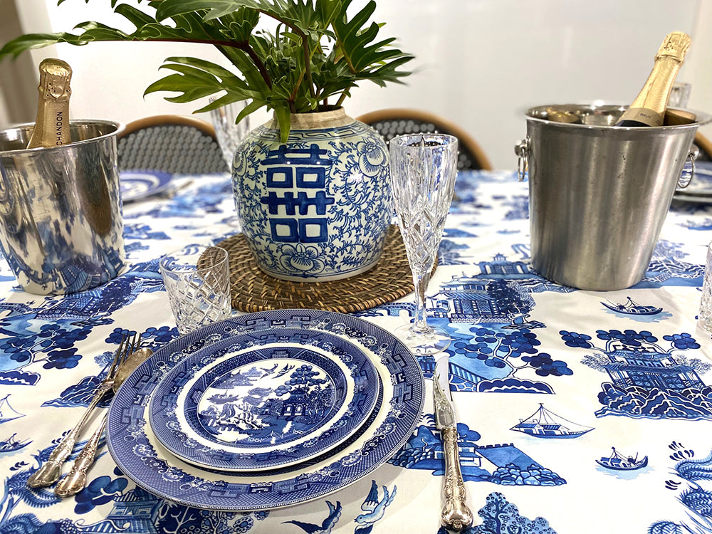 Blue and white Willow pattern tablecloth