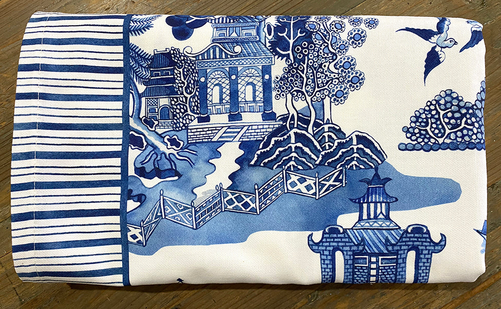 Blue and white Willow pattern tablecloth